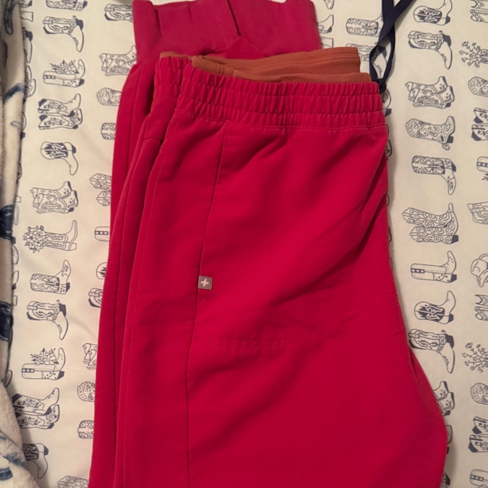 Woman pink Elastic-Waist Bottoms